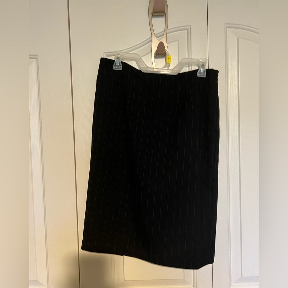 EUC pencil skirt with strips and zipper